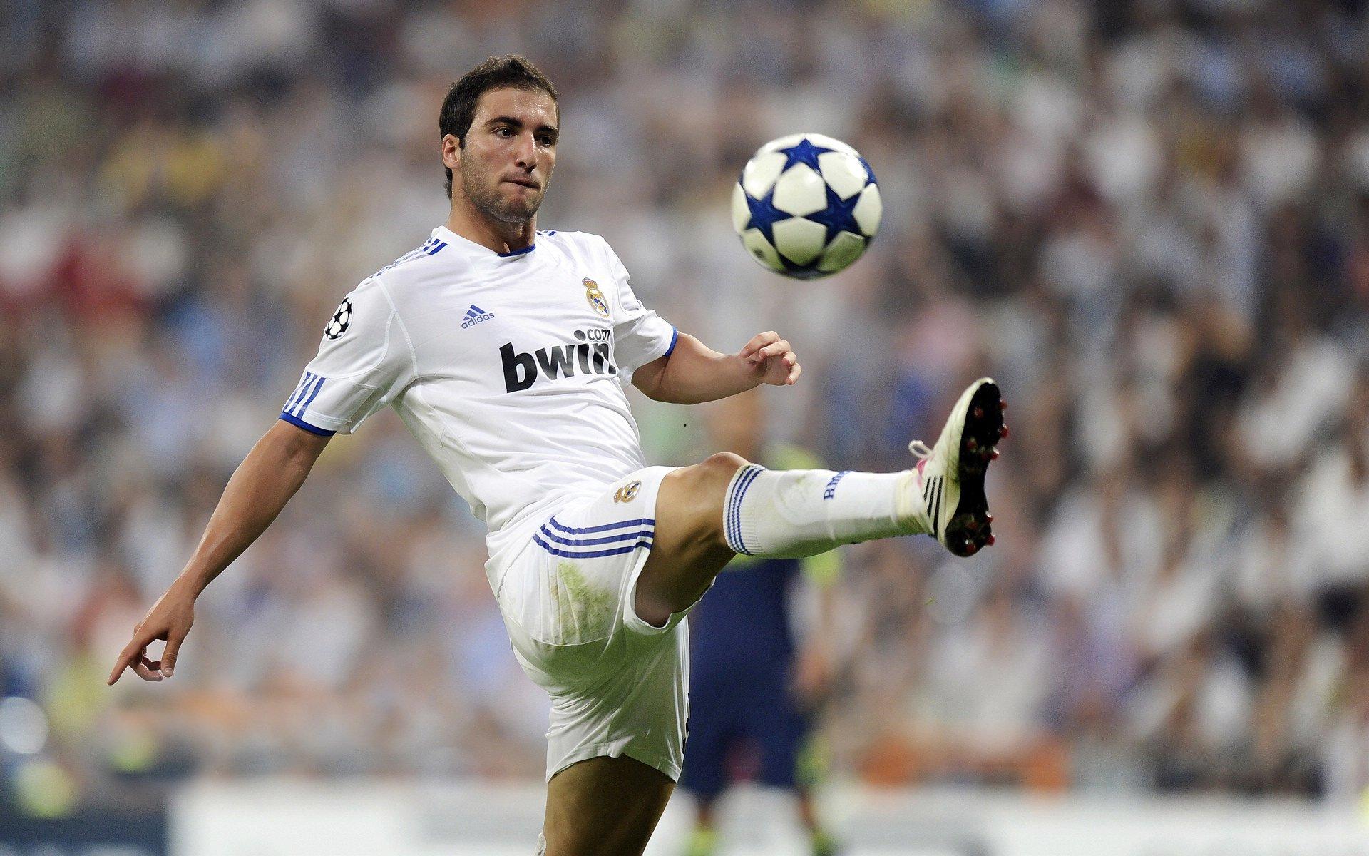 拜仁转会策略曝光，法尔克证实努贝尔成清洗目标，高薪成英超转会最大障碍